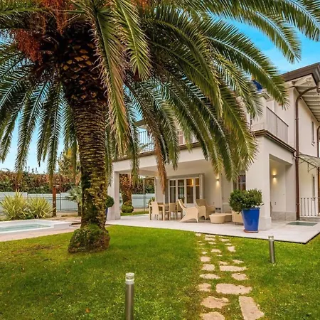 Apartment Forza Di Dei Marmi